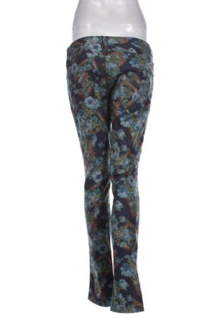 Damen Jeans Lucy, Größe L, Farbe Mehrfarbig, Preis € 15,00