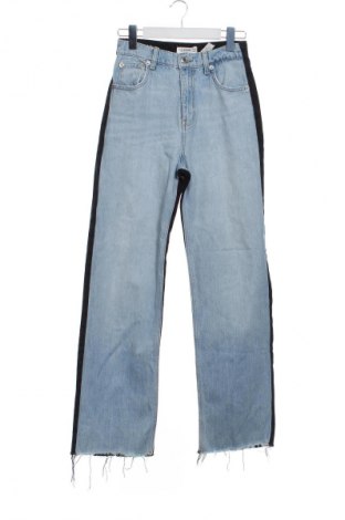 Dámske džínsy  Pull&Bear, Veľkosť XS, Farba Modrá, Cena  15,00 €