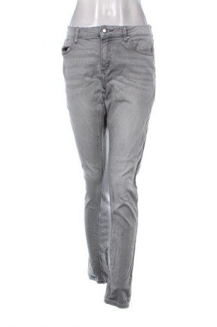 Damen Jeans Q/S by S.Oliver, Größe XL, Farbe Grau, Preis 20,90 €
