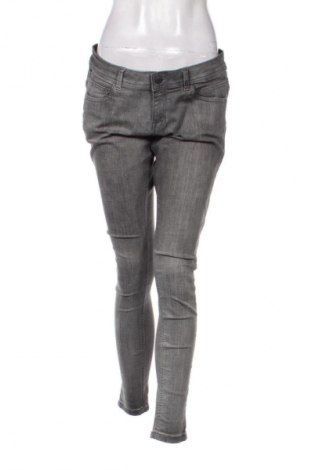 Γυναικείο Τζίν Q/S by S.Oliver, Μέγεθος L, Χρώμα Γκρί, Τιμή 21,00 €