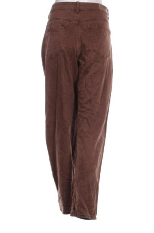 Γυναικείο Τζίν Sisley, Μέγεθος XL, Χρώμα Καφέ, Τιμή 19,99 €