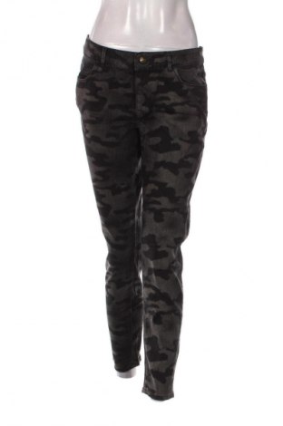 Damen Jeans Sisley, Größe L, Farbe Mehrfarbig, Preis € 22,99