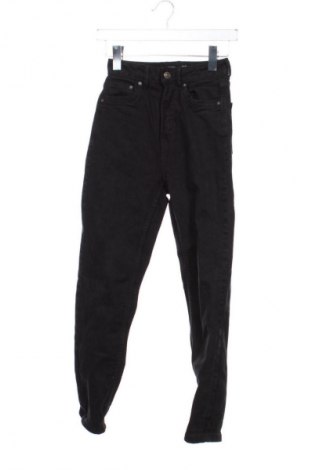 Női farmernadrág Stradivarius, Méret XXS, Szín Fekete, Ár 6 103 Ft