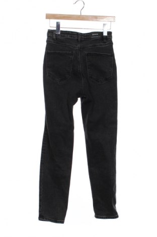 Női farmernadrág Stradivarius, Méret XS, Szín Fekete, Ár 11 438 Ft
