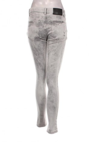 Dámské džíny  Tigha, Velikost M, Barva Šedá, Cena  1 087,00 Kč