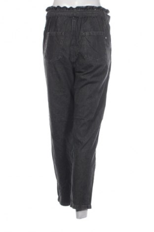 Női farmernadrág United Colors Of Benetton, Méret S, Szín Szürke, Ár 5 549 Ft