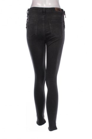 Női farmernadrág Zara, Méret M, Szín Fekete, Ár 4 069 Ft