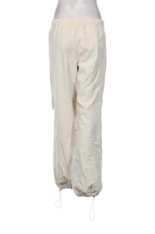 Damen Cordhose Zara, Größe M, Farbe Ecru, Preis € 10,99