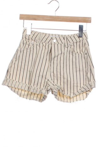 Γυναικείο κοντό παντελόνι Bershka, Μέγεθος XS, Χρώμα Πολύχρωμο, Τιμή 10,00 €
