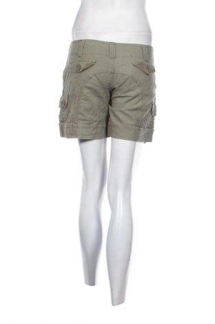 Női rövidnadrág Bershka, Méret XL, Szín Zöld, Ár 4 959 Ft