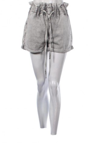 Dámske kraťasy  Bershka, Veľkosť S, Farba Sivá, Cena  10,00 €