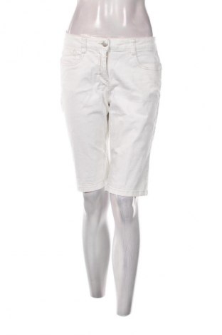 Női rövidnadrág C&A, Méret L, Szín Fehér, Ár 4 042 Ft