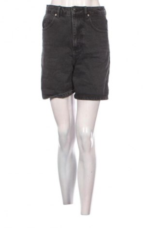 Női rövidnadrág Cropp, Méret S, Szín Fekete, Ár 7 213 Ft