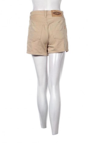 Női rövidnadrág Cross, Méret S, Szín Bézs, Ár 7 187 Ft