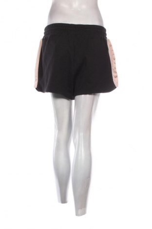 Дамски къс панталон H&M, Размер XL, Цвят Многоцветен, Цена 12,00 €