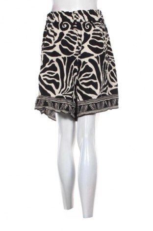 Γυναικείο κοντό παντελόνι Ms Mode, Μέγεθος XXL, Χρώμα Πολύχρωμο, Τιμή 7,99 €