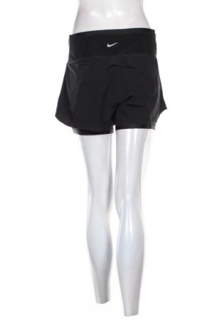 Női rövidnadrág Nike, Méret S, Szín Fekete, Ár 19 749 Ft