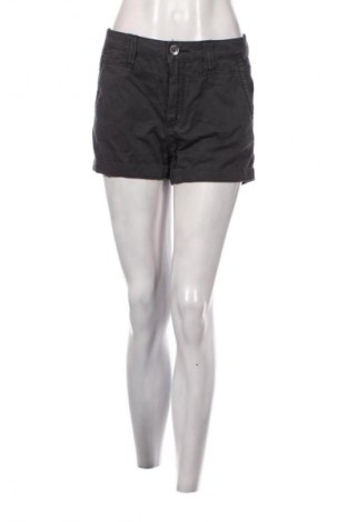 Damen Shorts Pepe Jeans, Größe L, Farbe Grau, Preis 55,00 €