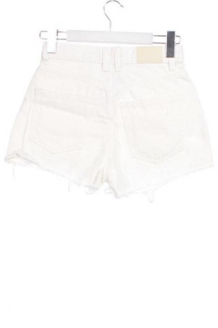 Damen Shorts Pull&Bear, Größe XS, Farbe Weiß, Preis € 9,78
