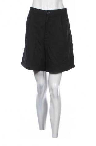 Γυναικείο κοντό παντελόνι Sinsay, Μέγεθος L, Χρώμα Μαύρο, Τιμή 7,35 €