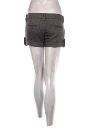 Дамски къс панталон Tommy Hilfiger, Размер M, Цвят Многоцветен, Цена 21,47 €