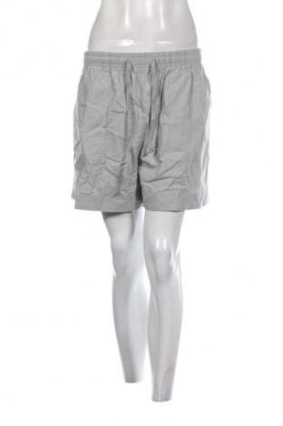 Дамски къс панталон Unbranded, Размер XL, Цвят Сив, Цена 7,15 €