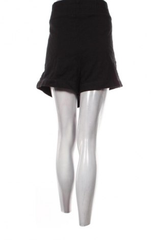 Дамски къс панталон Unbranded, Размер 4XL, Цвят Черен, Цена 6,13 €
