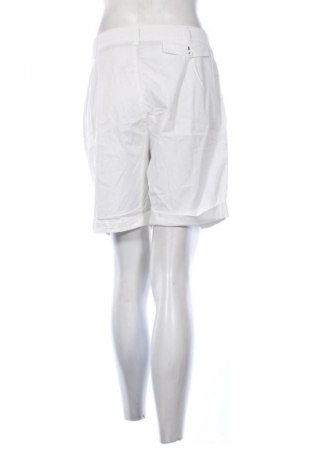 Női rövidnadrág United Colors Of Benetton, Méret XL, Szín Fehér, Ár 7 025 Ft