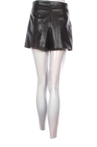 Pantaloni scurți de femei Zara, Mărime S, Culoare Negru, Preț 42,99 Lei