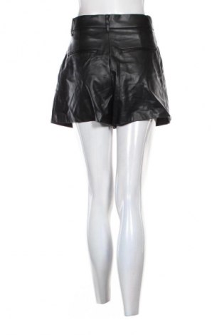 Γυναικείο κοντό παντελόνι Zara, Μέγεθος S, Χρώμα Μαύρο, Τιμή 9,99 €