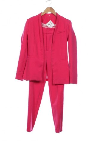 Dámský kostým   SHEIN, Velikost XXS, Barva Růžová, Cena  1 276,00 Kč