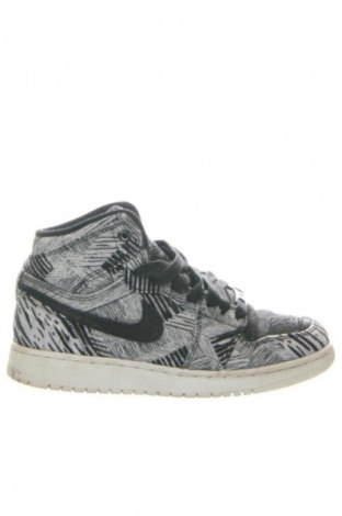 Dámske topánky  Air Jordan Nike, Veľkosť 38, Farba Viacfarebná, Cena  77,63 €