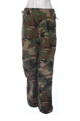 Női nadrág Bershka, Méret M, Szín Sokszínű, Ár 9 550 Ft