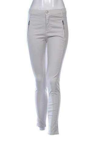 Γυναικείο παντελόνι Jeans By Bessie, Μέγεθος S, Χρώμα Ασημί, Τιμή 15,00 €