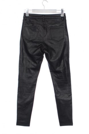 Γυναικείο παντελόνι Newplay, Μέγεθος S, Χρώμα Μαύρο, Τιμή 15,00 €