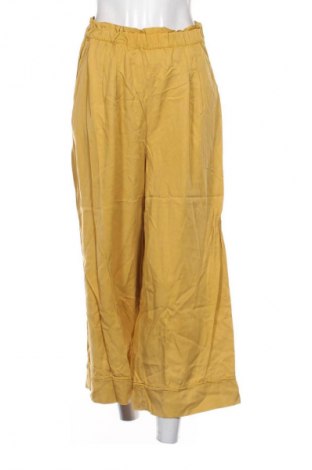 Дамски панталон Oysho, Размер S, Цвят Жълт, Цена 21,00 €