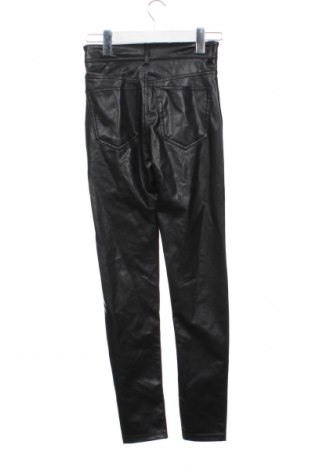 Női nadrág Pull&Bear, Méret XS, Szín Fekete, Ár 6 198 Ft