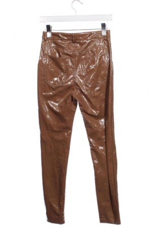 Дамски панталон Pull&Bear, Размер XS, Цвят Кафяв, Цена 15,85 €