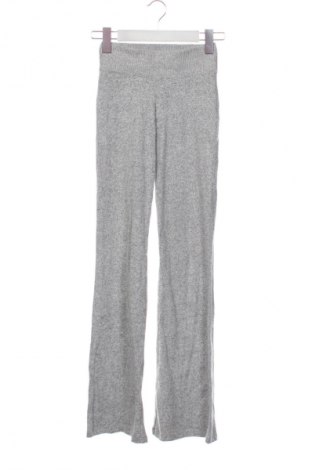 Dámske nohavice Pull&Bear, Veľkosť XS, Farba Sivá, Cena  27,95 €