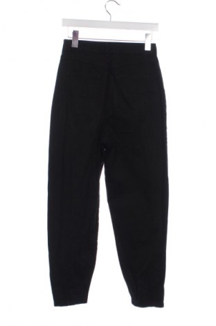 Dámské kalhoty  Reserved, Velikost XS, Barva Černá, Cena  379,00 Kč