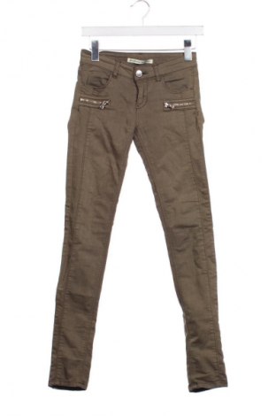 Γυναικείο παντελόνι Stradivarius, Μέγεθος XS, Χρώμα Γκρί, Τιμή 15,00 €