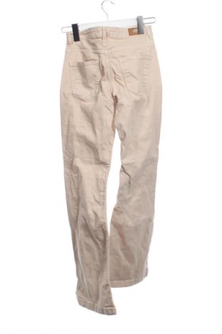 Дамски панталон Stradivarius, Размер XS, Цвят Бежов, Цена 14,77 €