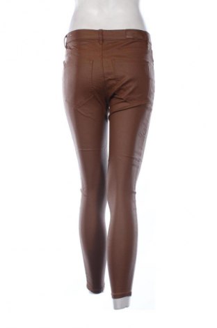 Damenhose Stradivarius, Größe M, Farbe Braun, Preis € 10,99
