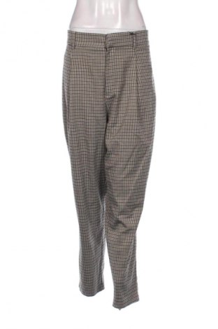 Дамски панталон Zara, Размер XXL, Цвят Многоцветен, Цена 14,00 €