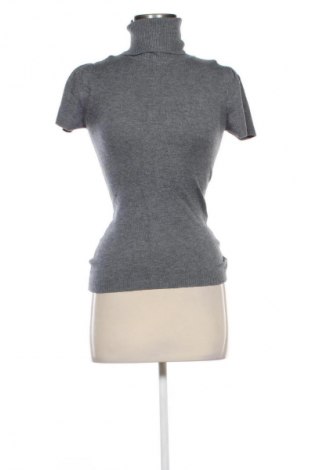 Dámský svetr Unbranded, Velikost M, Barva Šedá, Cena  425,00 Kč