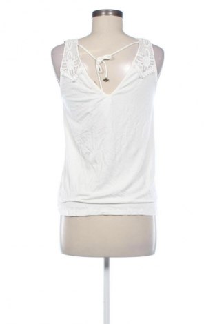 Női top Buffalo, Méret XS, Szín Fehér, Ár 13 079 Ft