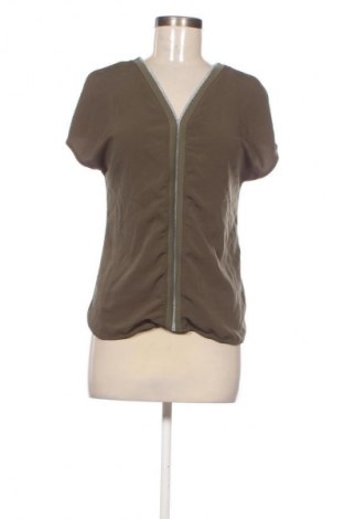 Damentop Orsay, Größe M, Farbe Grün, Preis € 15,00