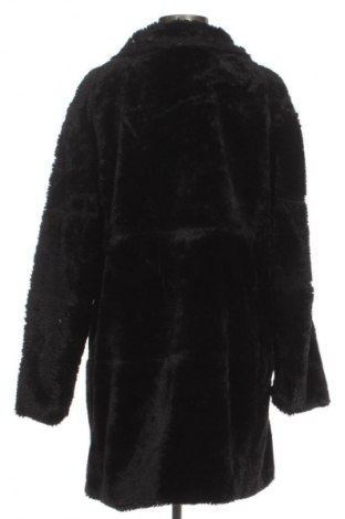 Dámský kabát  C&A, Velikost M, Barva Černá, Cena  429,00 Kč