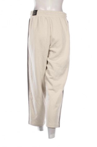 Γυναικείο αθλητικό παντελόνι Adidas, Μέγεθος M, Χρώμα  Μπέζ, Τιμή 48,00 €