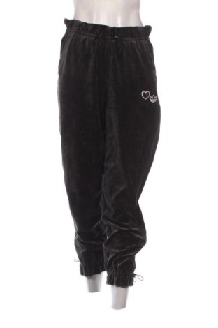 Damen Sporthose Adidas, Größe M, Farbe Grau, Preis € 21,00